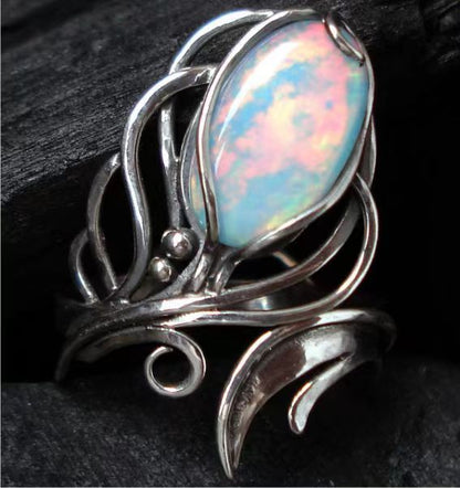 Anello bellissimo con stile unico