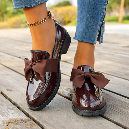 Scarpe Ortopediche Aggraziate dal Look Moderno