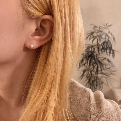 Orecchino affascinante per ogni occasione