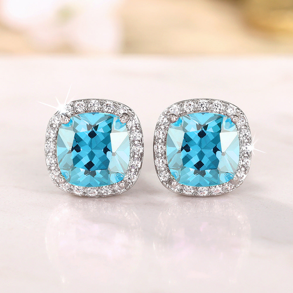 Orecchino classico dal fascino senza tempo