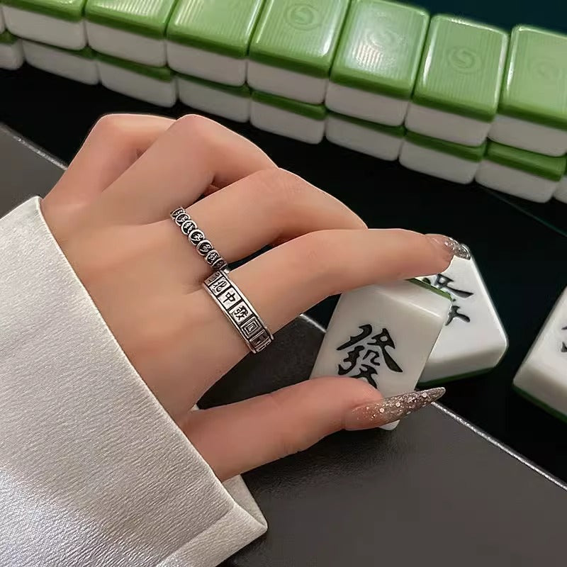 Anello bellissimo con stile unico