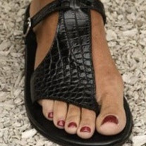 Sandali Ortopediche Aggraziate dal Look Moderno