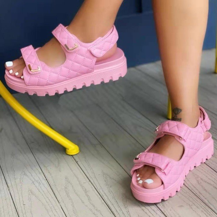 Sandali Ortopediche Aggraziate dal Look Moderno