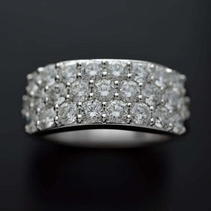 Anello elegante per ogni occasione