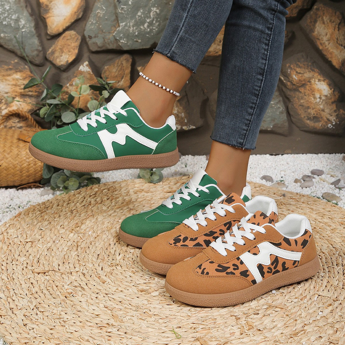 Scarpe Ortopediche Aggraziate dal Look Moderno