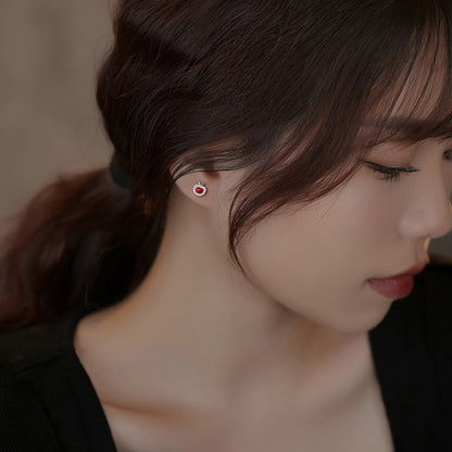 Orecchino classico dal fascino senza tempo