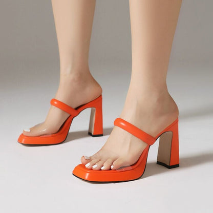 Sandali Ortopediche Aggraziate dal Look Moderno