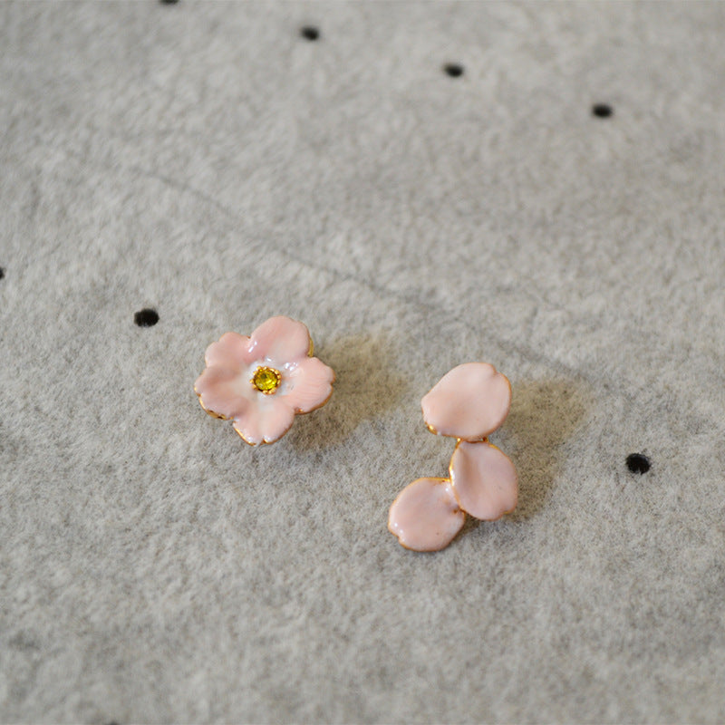 Argento Orecchino bellissimo con stile unico