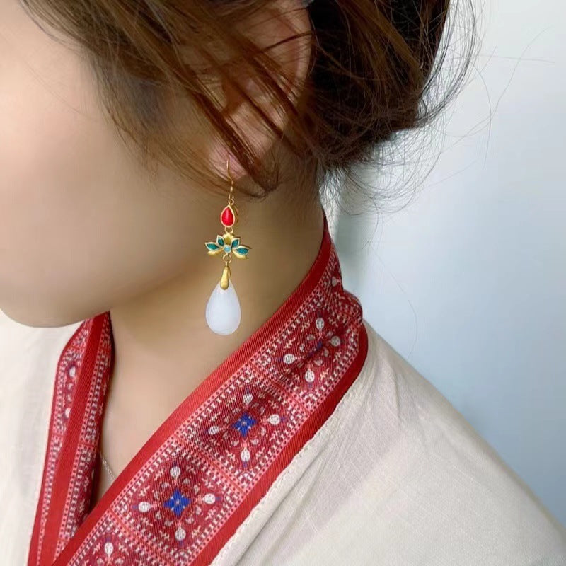 Orecchino classico dal fascino senza tempo