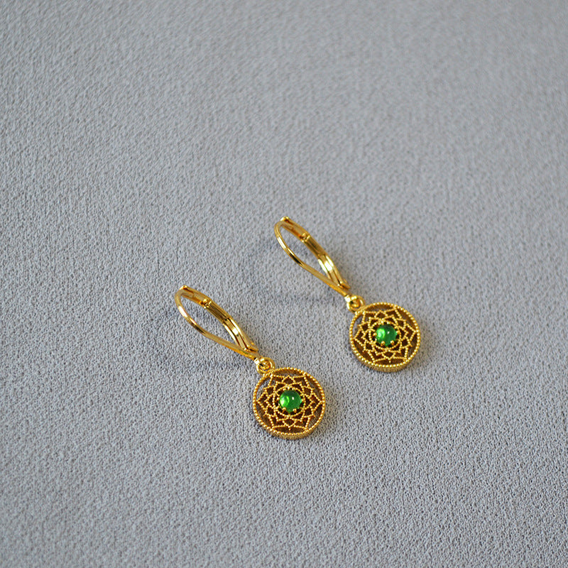 Orecchino artigianale delicato