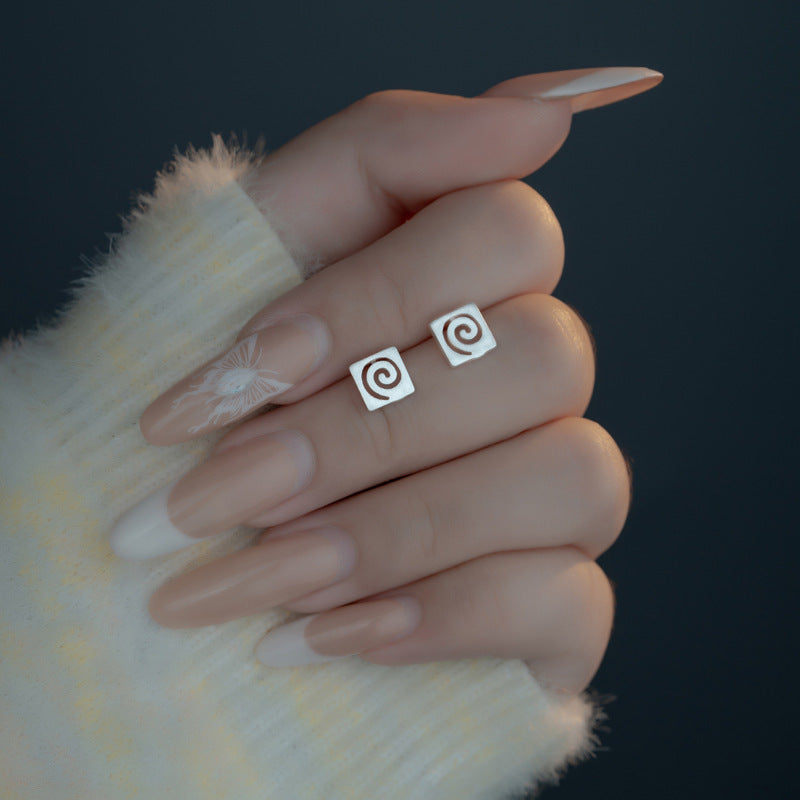 Orecchino affascinante per ogni occasione