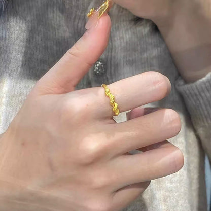 Anello affascinante per ogni occasione