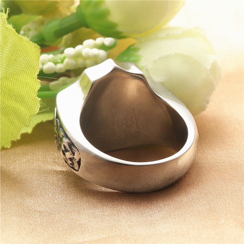 Anello classico dal fascino senza tempo