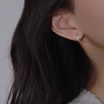 Orecchino classico dal fascino senza tempo