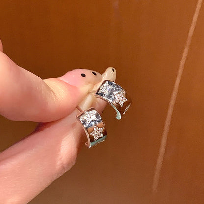 Orecchino romantico per momenti speciali