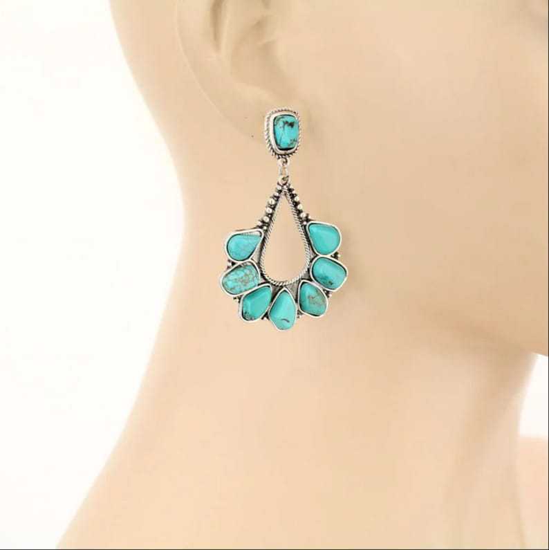 Orecchino classico dal fascino senza tempo