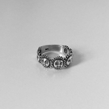 Anello affascinante per ogni occasione