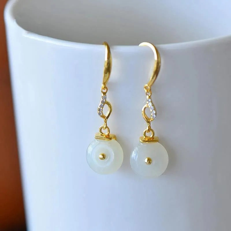 Oro Orecchino bellissimo con stile unico