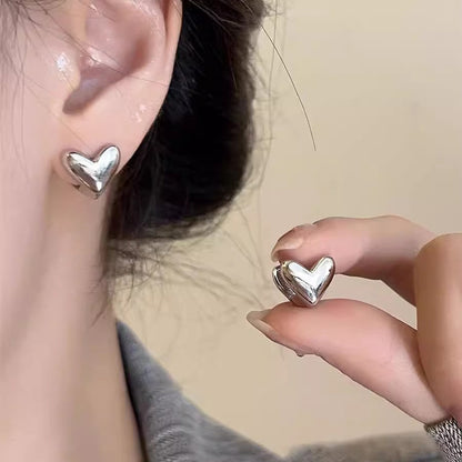 Orecchino affascinante per ogni occasione