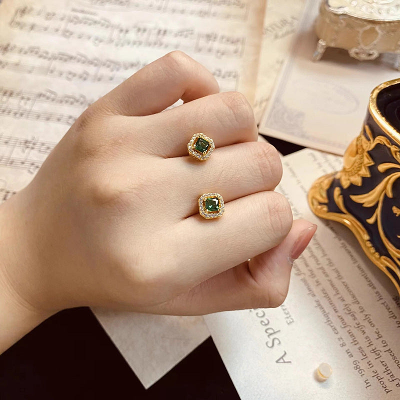 Orecchino elegante per ogni occasione