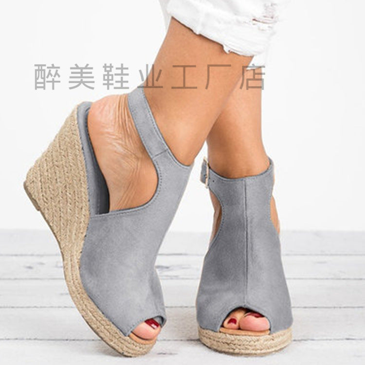 Sandali Ortopediche Aggraziate dal Look Moderno