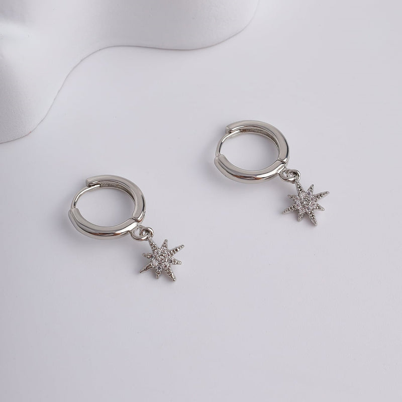 Orecchino artigianale delicato