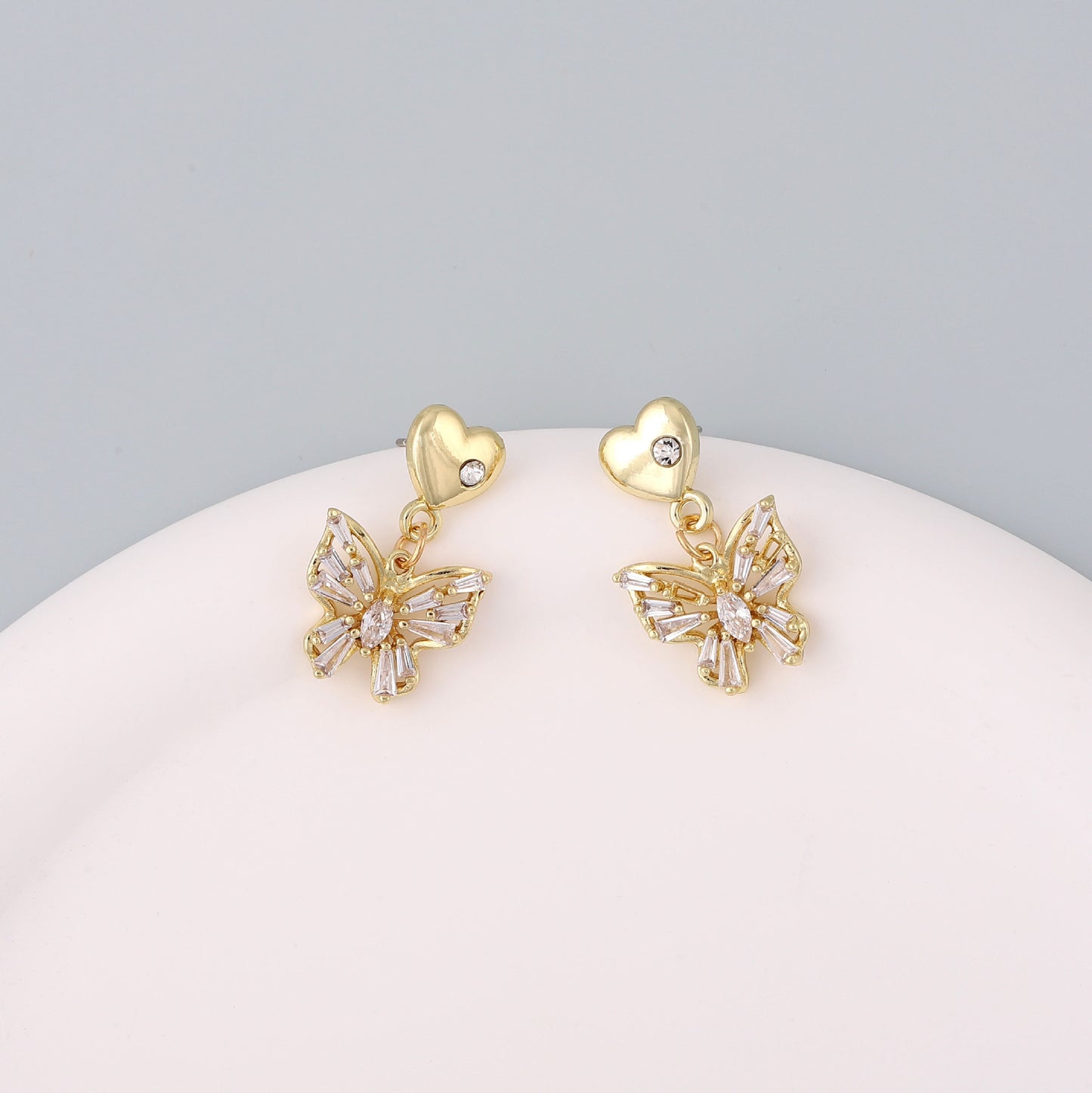 Argento Orecchino artigianale delicato