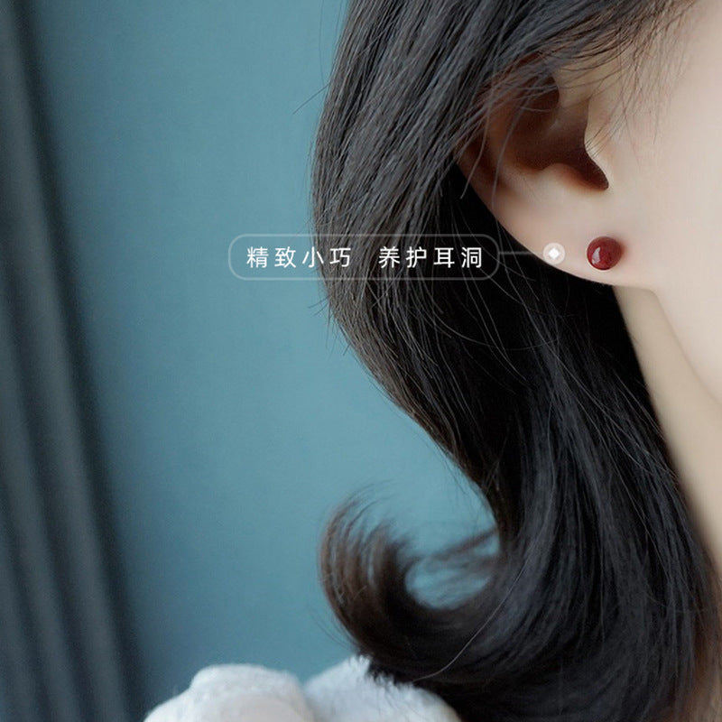 Orecchino classico dal fascino senza tempo