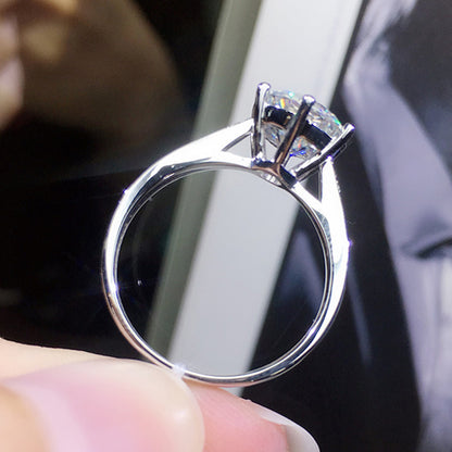 Anello classico dal fascino senza tempo