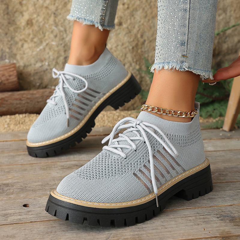 Scarpe Ortopediche Aggraziate dal Look Moderno