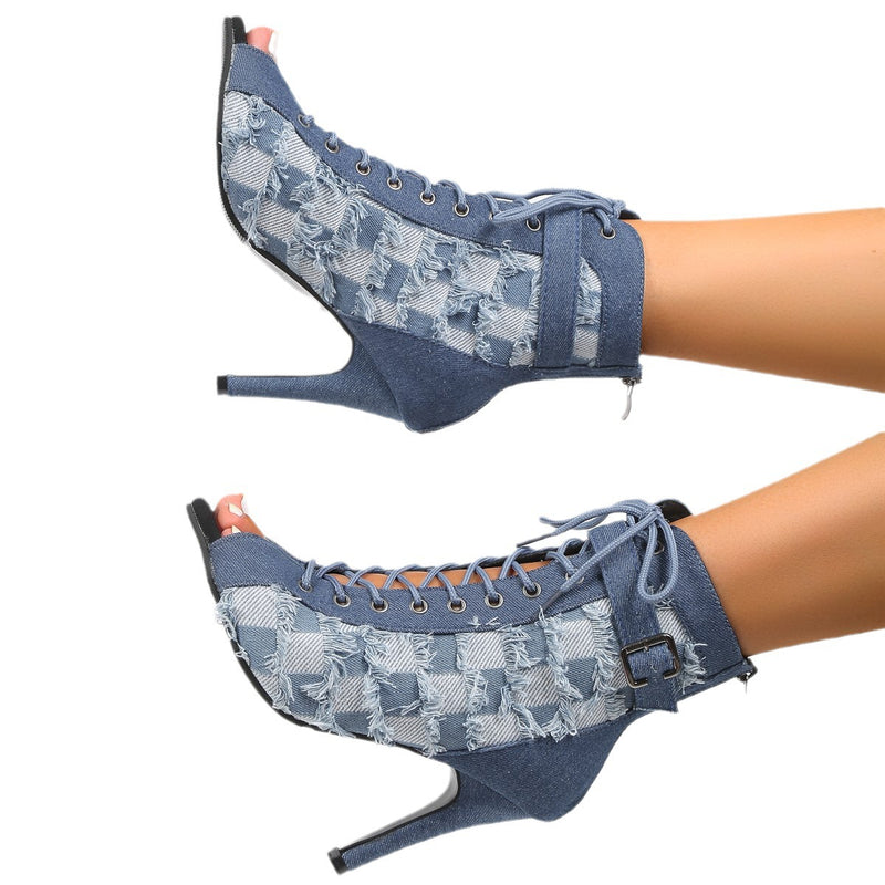 Sandali Ortopediche Aggraziate dal Look Moderno