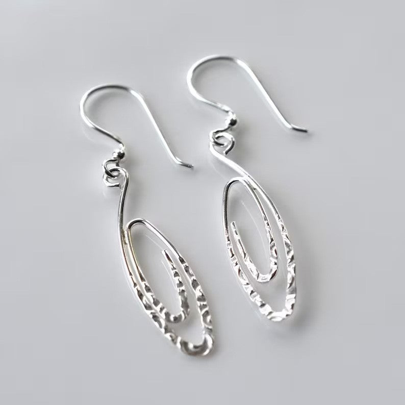 Orecchino romantico per momenti speciali