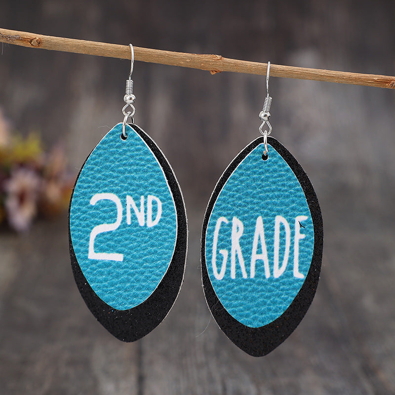 Orecchino artigianale delicato