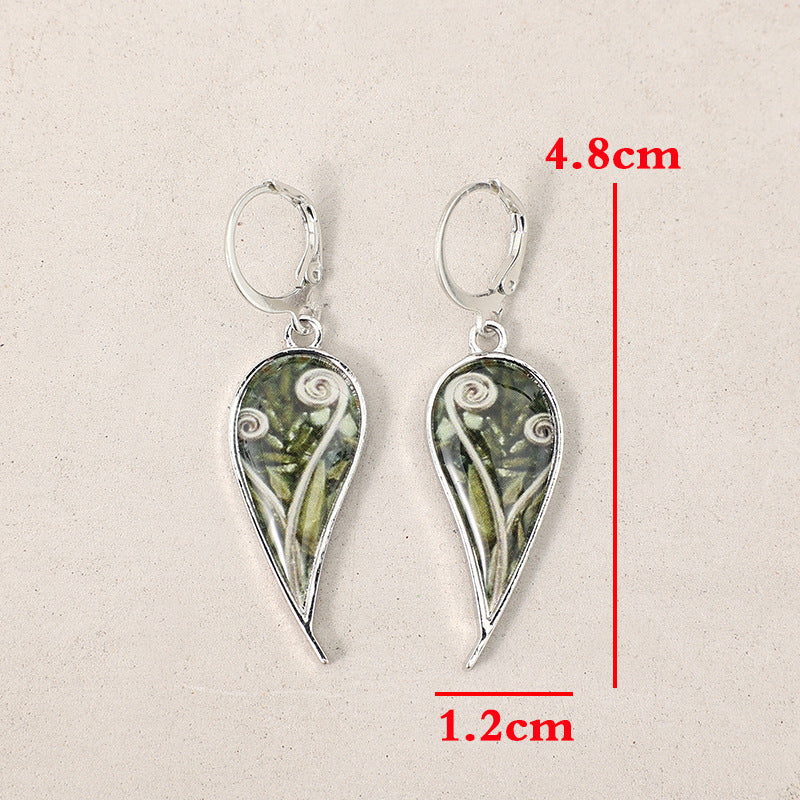 Orecchino artigianale delicato