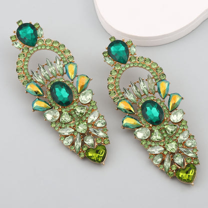 Orecchino bellissimo con stile unico