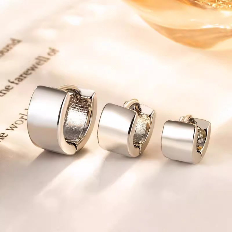 Orecchino artigianale delicato