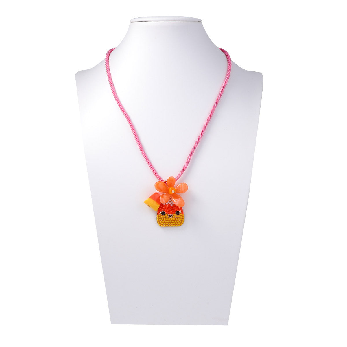 Gioiello bellissimo con stile unico