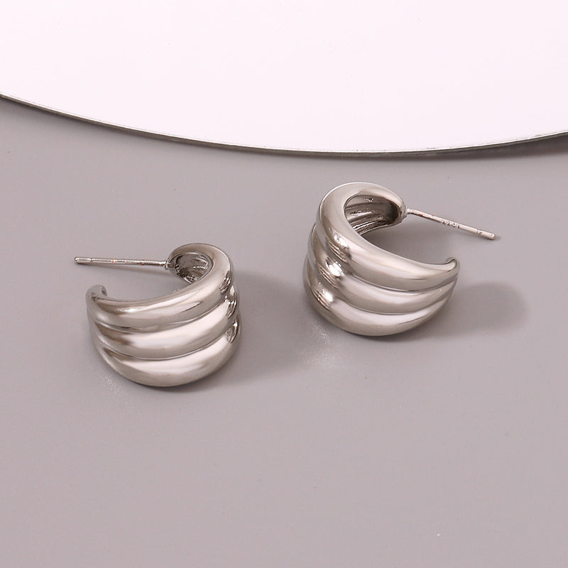 Orecchino bellissimo con stile unico