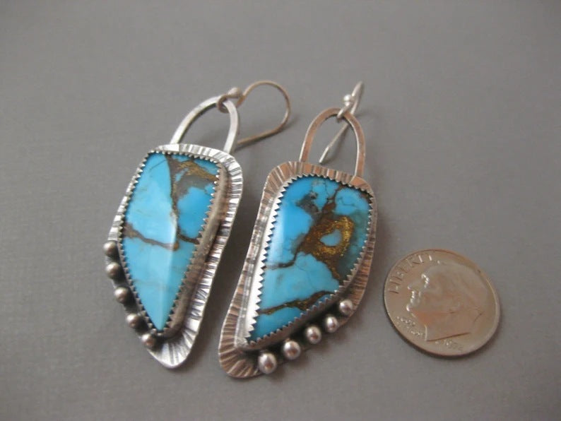 Orecchino romantico per momenti speciali