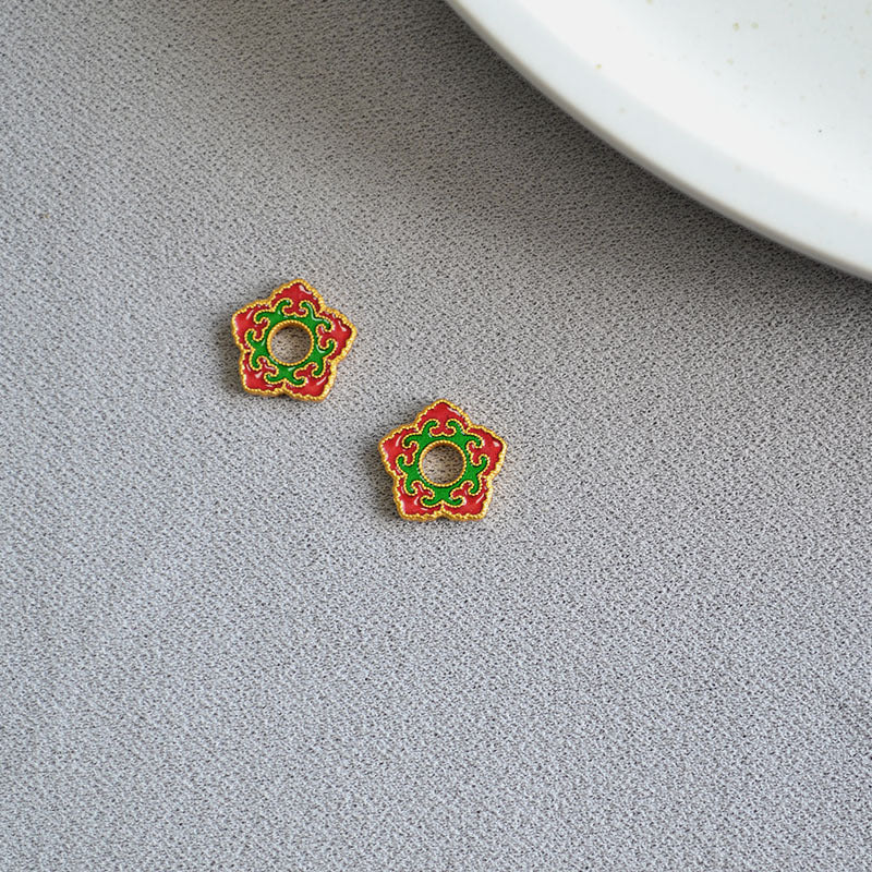 Oro Orecchino artigianale delicato