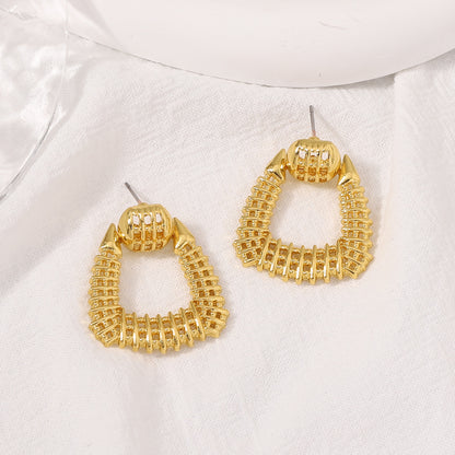 Orecchino classico dal fascino senza tempo