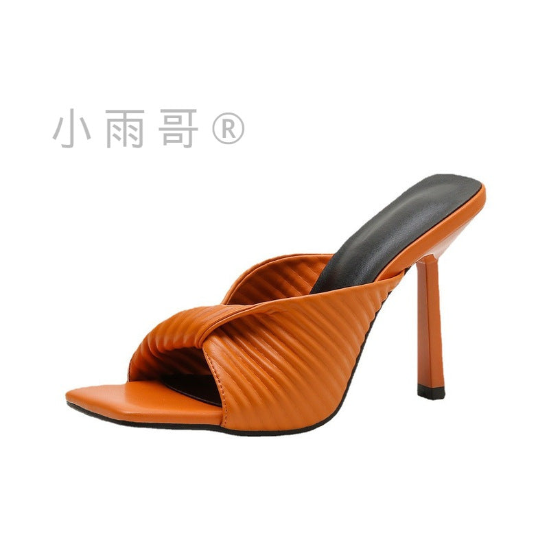 Sandali Ortopediche Aggraziate dal Look Moderno