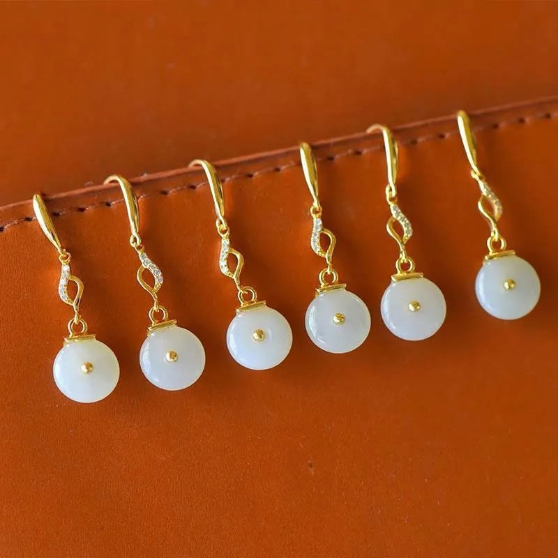 Oro Orecchino bellissimo con stile unico