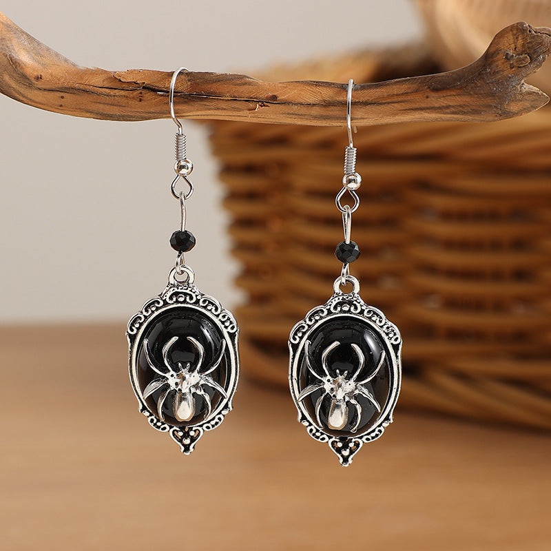 Orecchino artigianale delicato