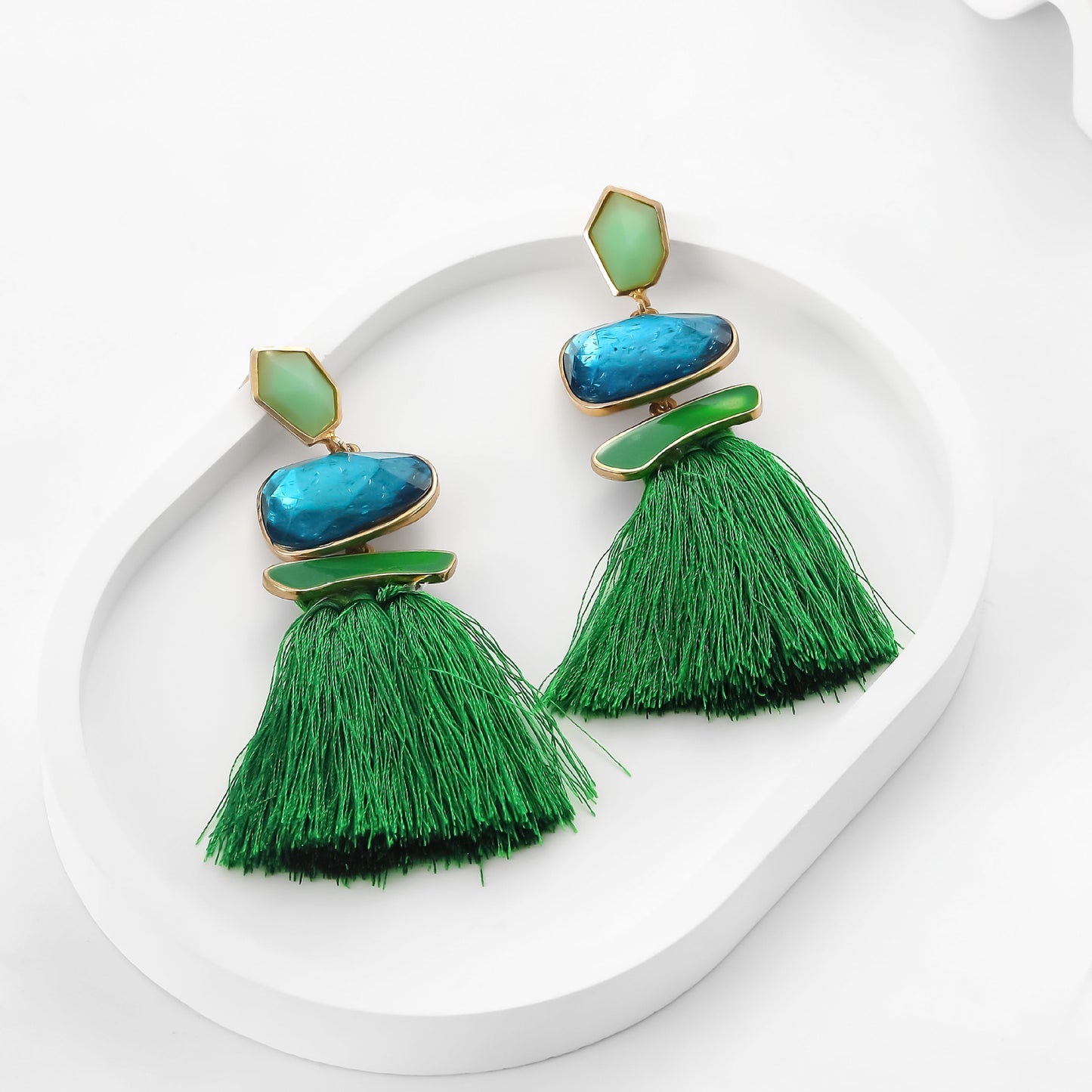 Orecchino bellissimo con stile unico