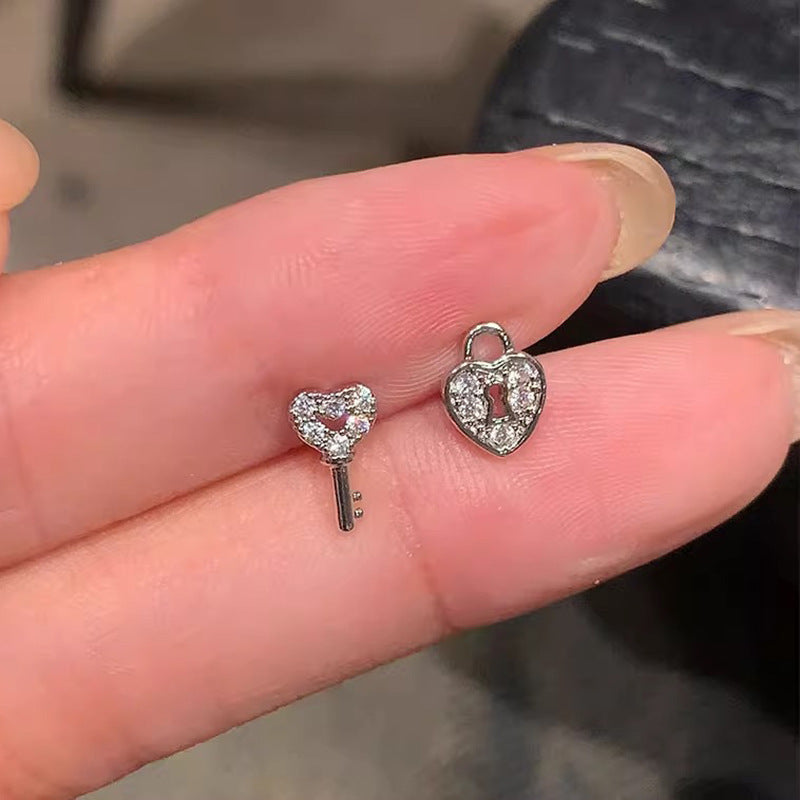 Orecchino classico dal fascino senza tempo