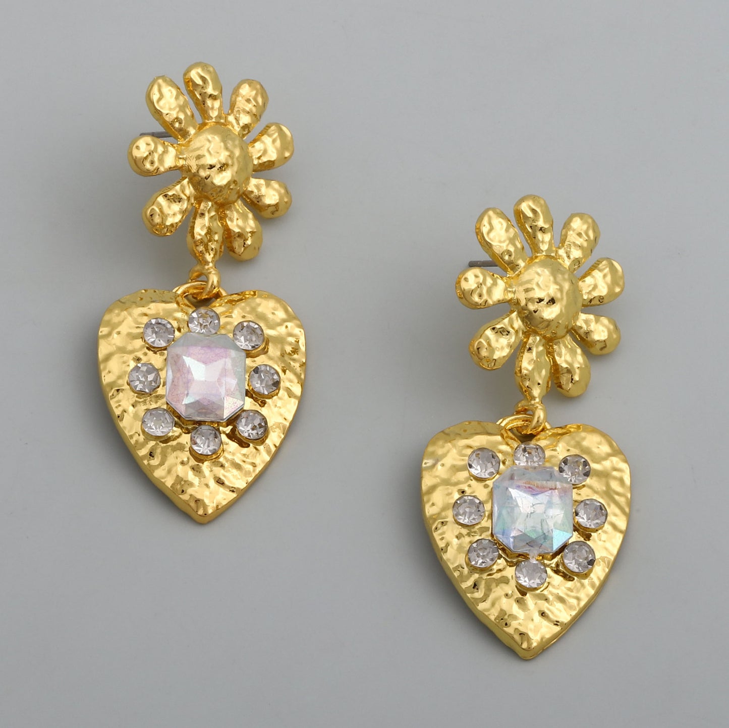 Orecchino affascinante per ogni occasione