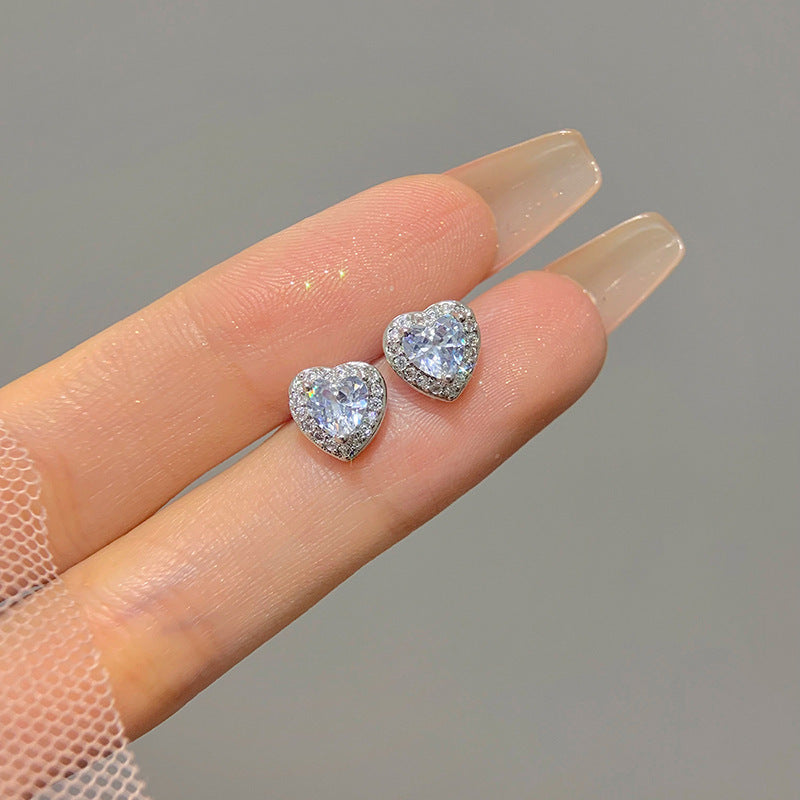 Orecchino elegante per ogni occasione