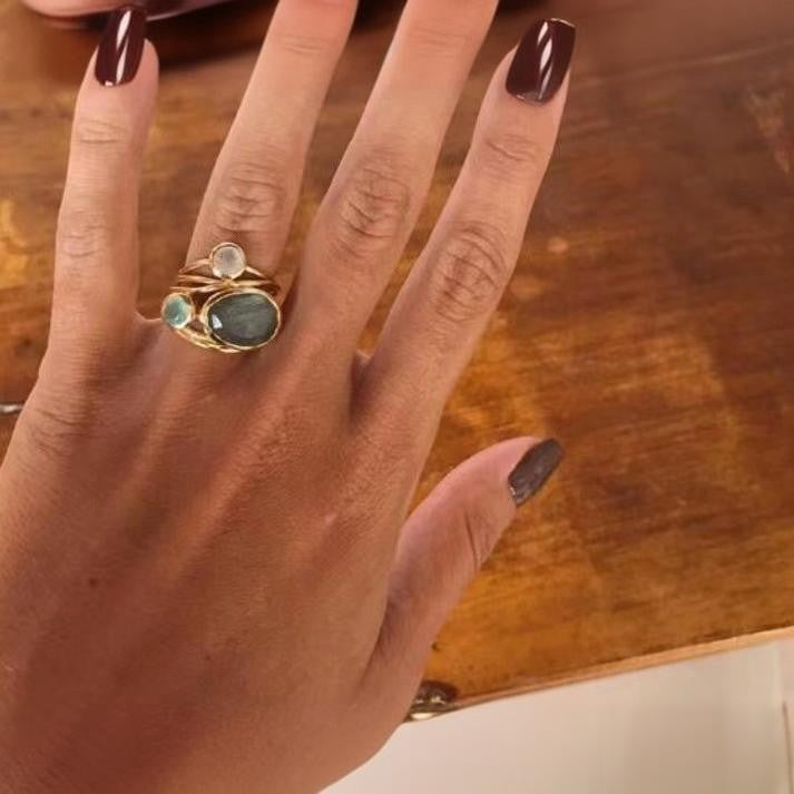 Anello affascinante per ogni occasione