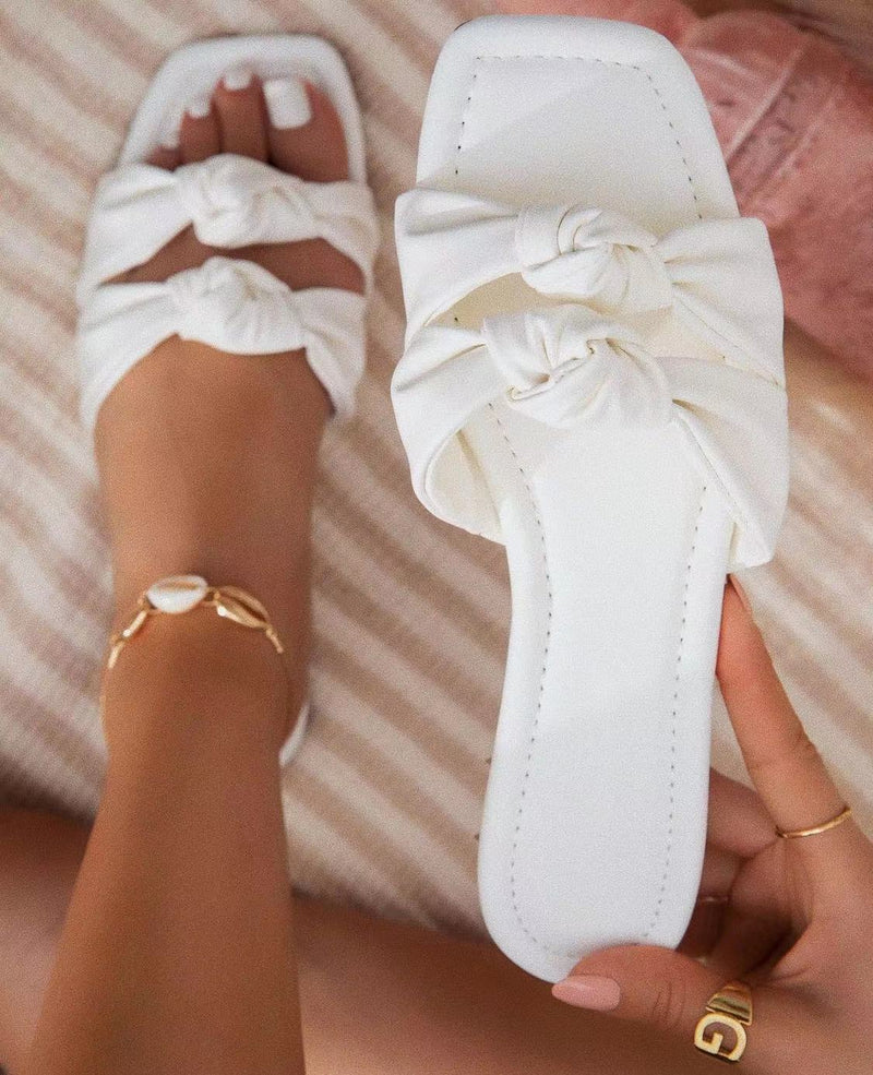 Sandali Ortopediche Aggraziate dal Look Moderno